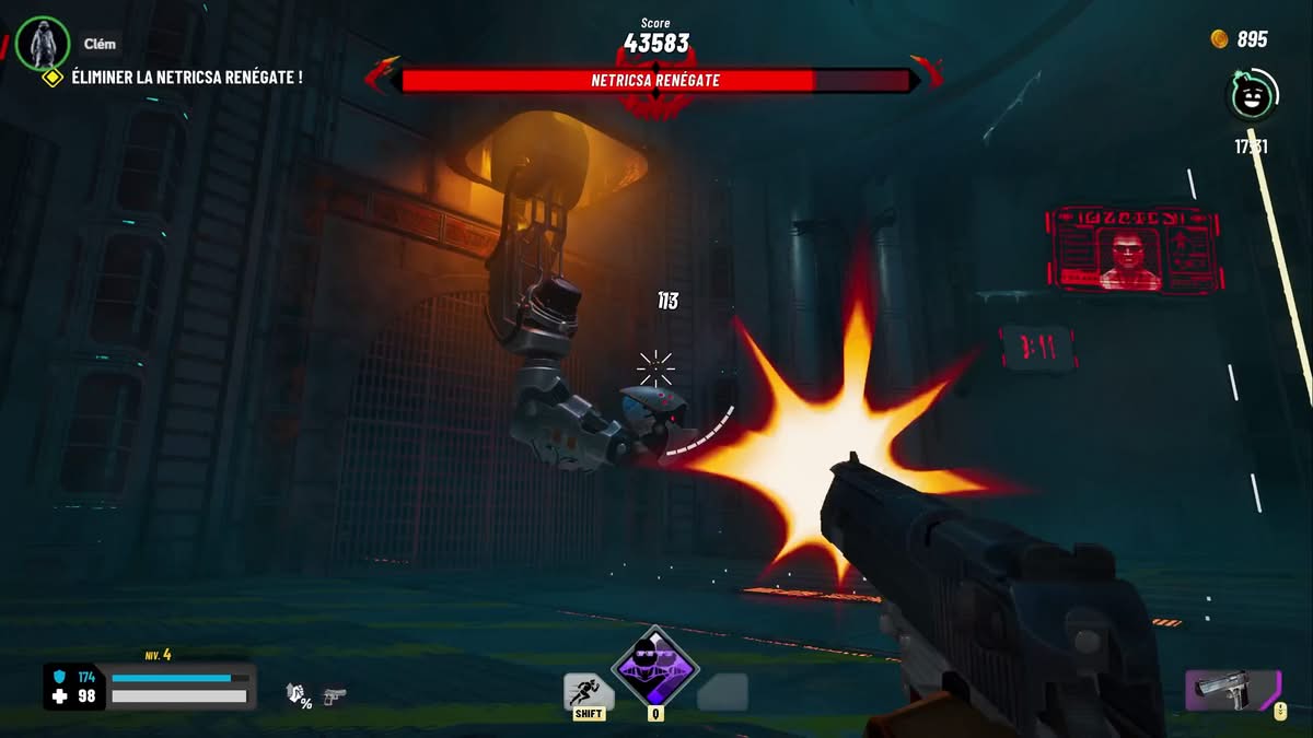 Boss géant dans Serious Sam Shatterverse combat épique