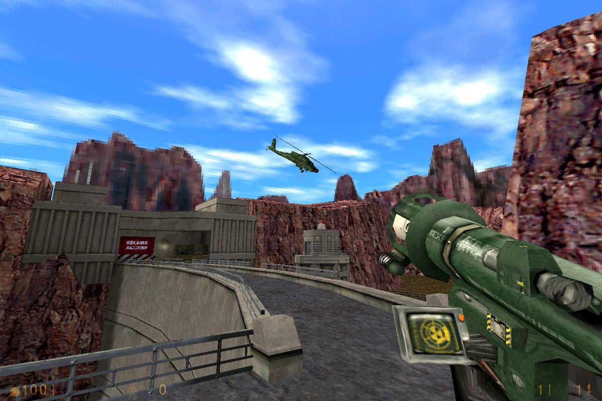 Half-Life 1998, player outside aiming at a military helicopter