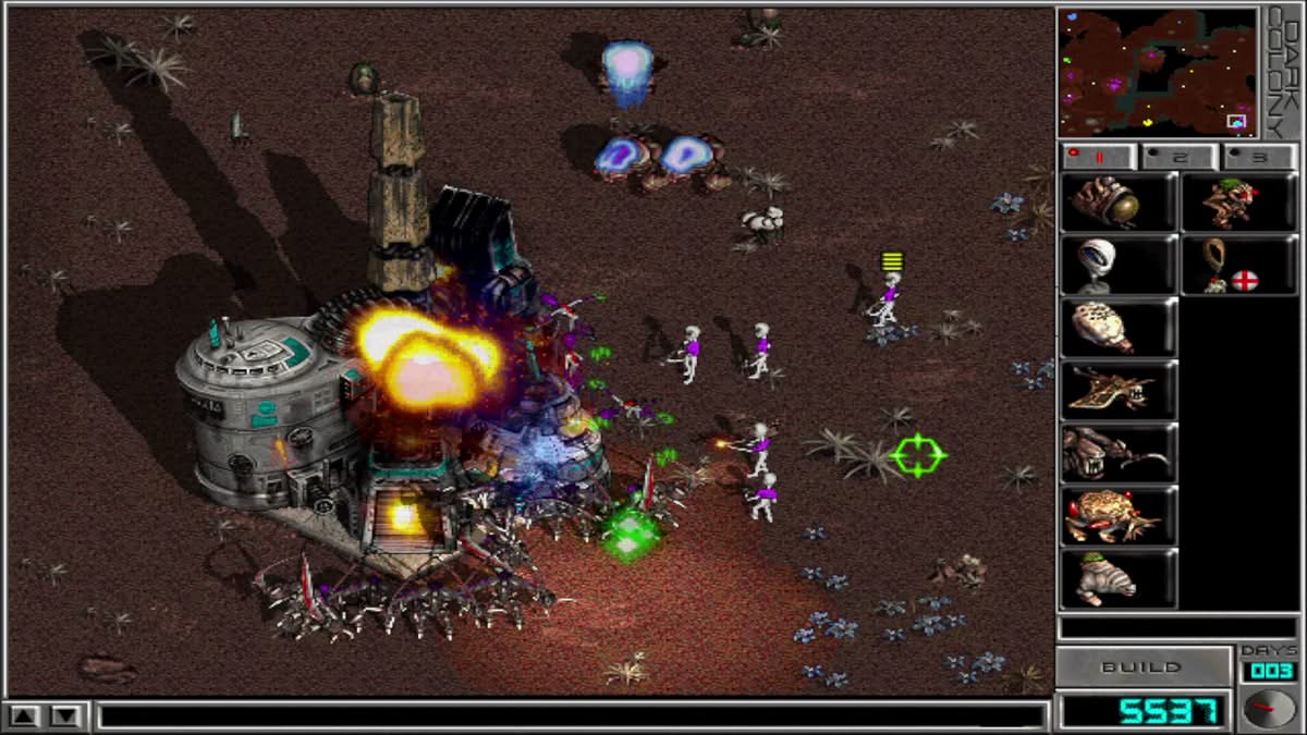 Extraterrestres Taar détruisant une base humaine dans Dark Colony