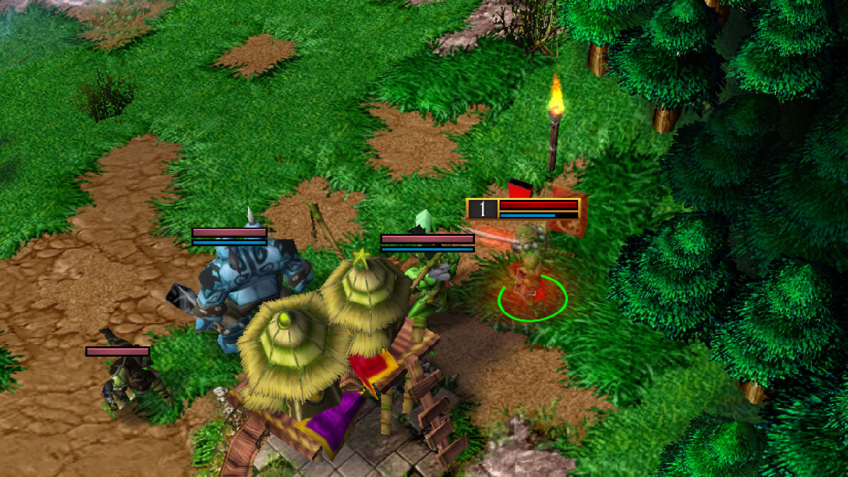 Invisible Blade Master ready to attack a Creep in front of a shop in Warcraft III