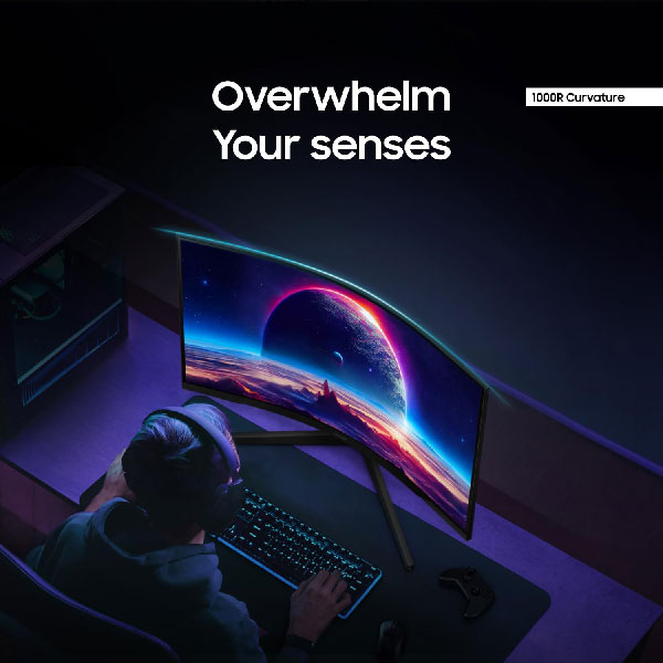Samsung Odyssey G55C 1000R curvature curved gaming display immersive view
